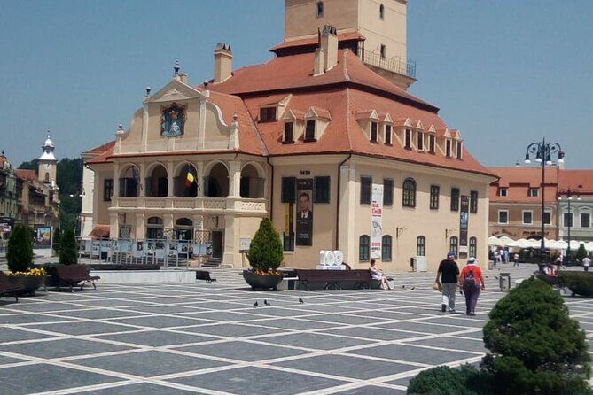 Peles Castle, Bran - Dracula's Castle & Brasov - Day Tour from Bucharest - The Carpathian drive to Bran: how the landscape sets the tone