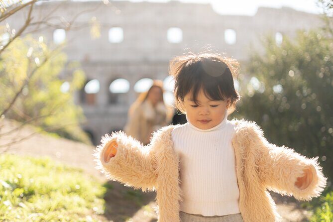 Personalized Photoshoot Outside the Colosseum - A one-hour plan built for Rome’s best photo light