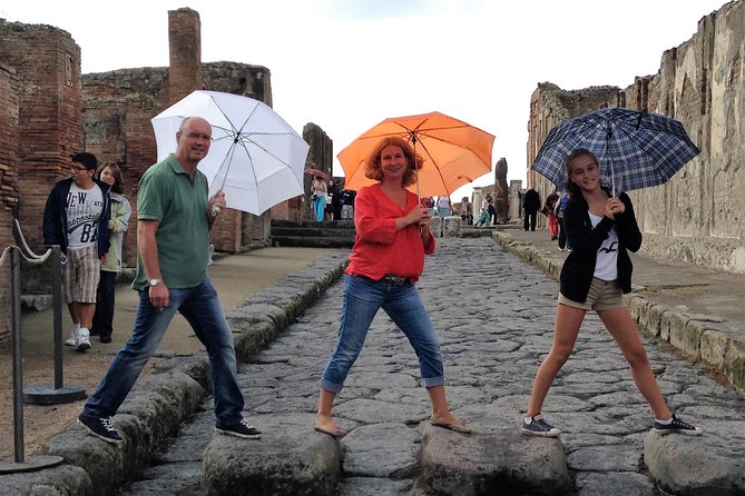 Pompei Skip The Line 2-Hours Guided Tour in English or Italian - Skip-the-line at Pompeii: what you’re paying for