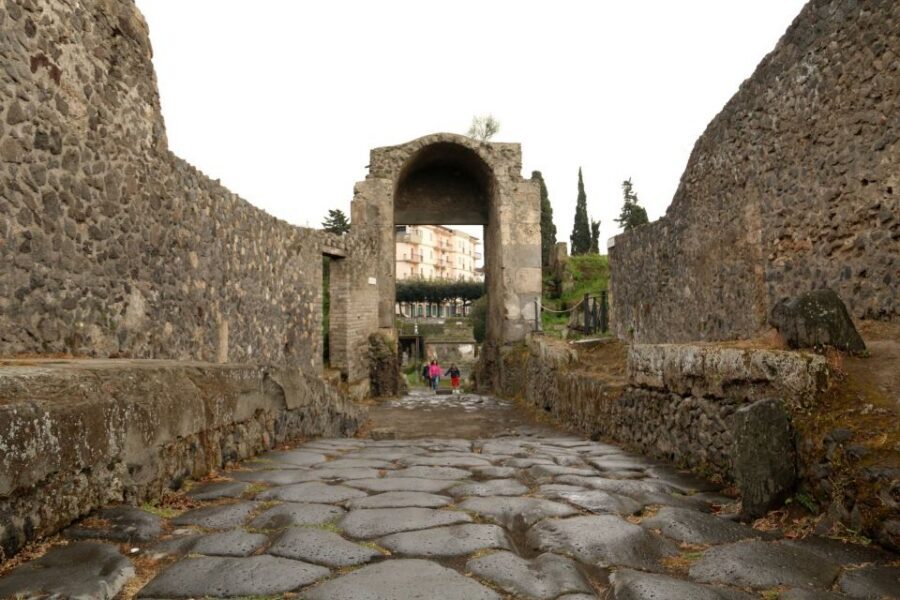 Pompeii 2-Hour Private Tour - Price and value: what $181.26 per person buys you