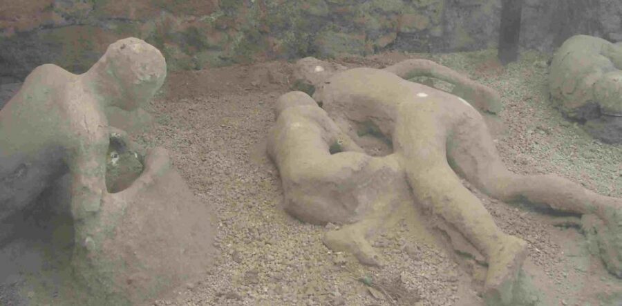 Pompeii and Amalfi Coast Full-Day Tour from Rome - Pompeii First: Macellum, Thermal Baths, and What the Ruins Actually Show