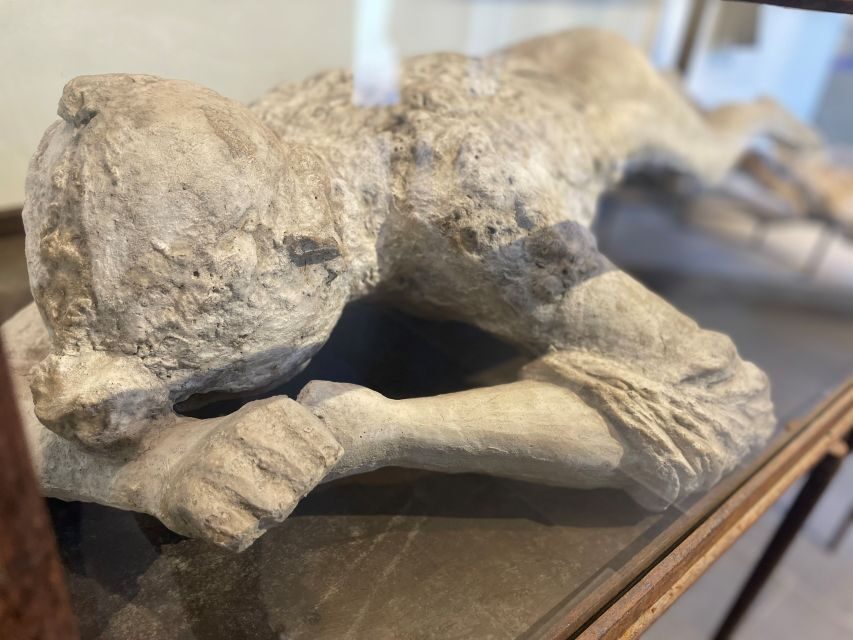 Pompeii and Herculaneum: Guided Tour with an Archaeologist - Key things I’d watch for