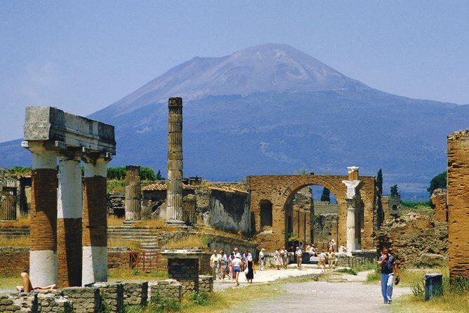 Pompeii and Mount Vesuvius Day Trip from Naples with Lunch - Pompeii Entrance, Then 2 Hours of Focused Walking