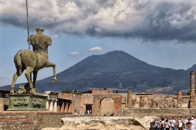 Pompeii and Naples Tour by High-Speed Train - Key things to know before you go