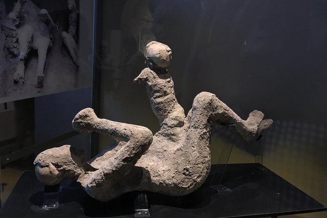 Pompeii Exclusive 2h Private Tour with your Archaeologist - The Cardo and Via Stabiana: Roman shops in the street rhythm