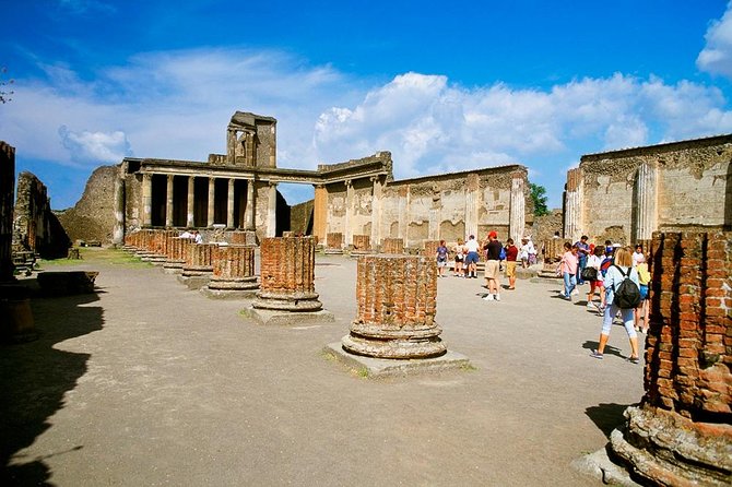 Pompeii & Herculaneum Day Trip from Naples with Lunch - Coach Pickup in Naples: How the Day Starts Smoothly