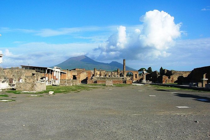 Pompeii: living with the volcano - The Ash Story: Meeting the Lives Cut Short