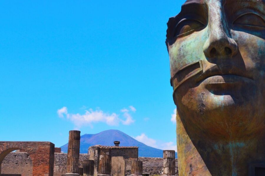 Pompeii: Private Tour with an Archaeologist - Temple of Apollo, the Forum, and Basilica: public life in walking distance