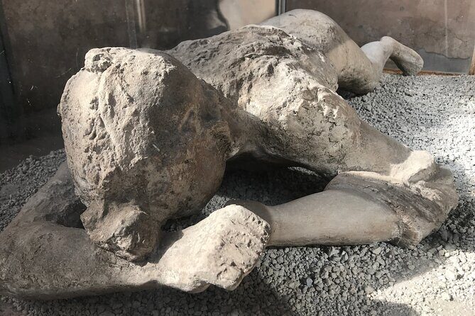 Pompeii Private Tour with an Archaeologist and Skip The Line - 3 hours - Teatro Grande: Where Performances Met Public Power