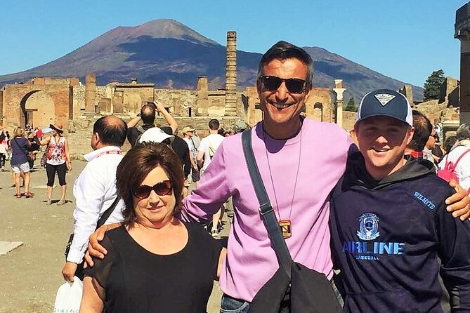 Pompeii private tour with an Official Guide - Where you meet in Pompeii (and how to start smoothly)