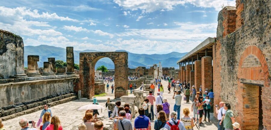 Pompeii: Private Tour with Hotel Pickup and Entry Ticket - Key things to know before you go
