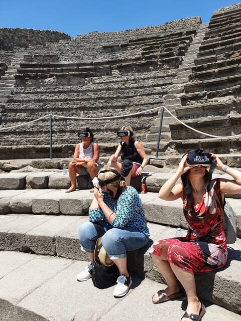 Pompeii Ruins: Virtual Tour 360° with Authorized Storyteller - Stop 5: The Bakery and how work kept the city going
