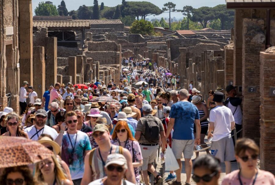 Pompeii: Skip-the-Line Entry & Audioguide - Amphitheater and Theater: Performance Spaces You Can Still Read