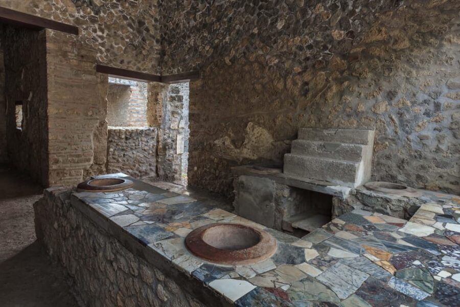 Pompeii Skip the Line Ticket + Guide Book with itineraries - What You’ll See at Pompeii: Daily Life in Stone