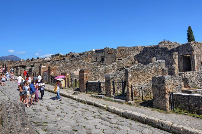Pompeii: Skip-the-line-Ticket with Guided Tour - Guide Style: The Difference Between Getting It and Just Walking