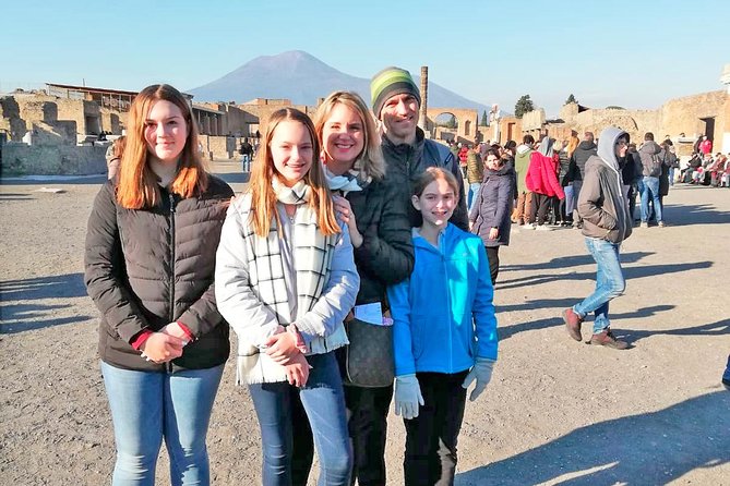 Pompeii Skip-the-Line Tour for Kids & Families with Archaelogist - Where You Start: Hotel Vittoria and a Smooth Begin