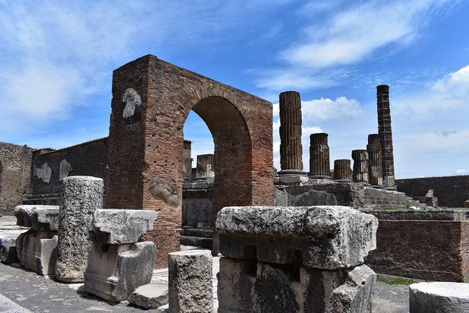 Pompeii Skip-the-line Tour with Archaeologist Guide - The Big Story You’ll Learn as You Walk: Vesuvius and AD 79