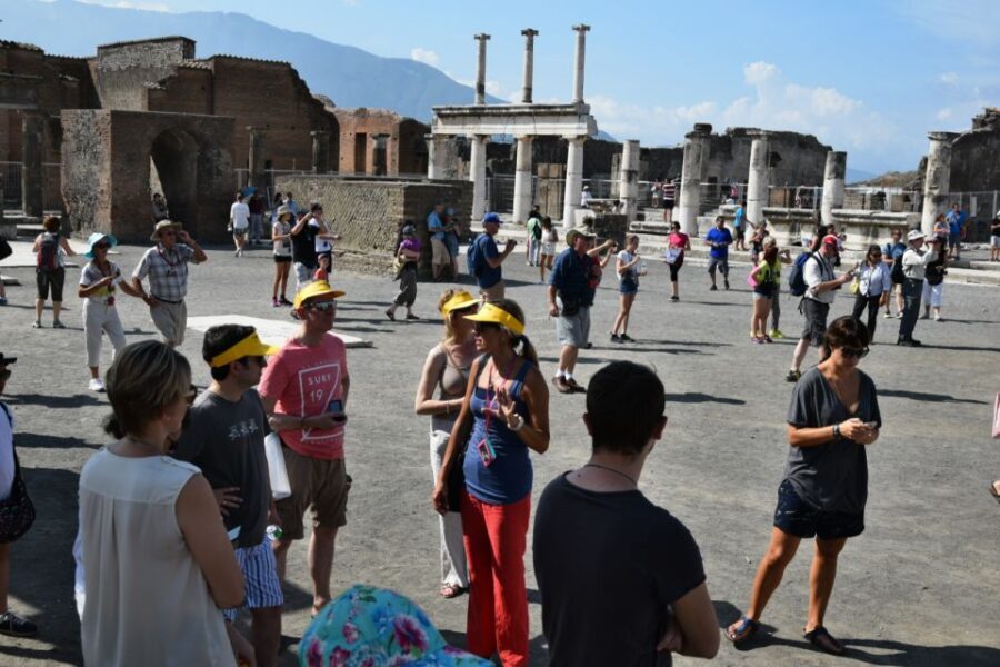 Pompeii Skip-the-Line Tour with Expert Archeological Guide - Theatre quick hits: Large Theatre and Teatro Piccolo