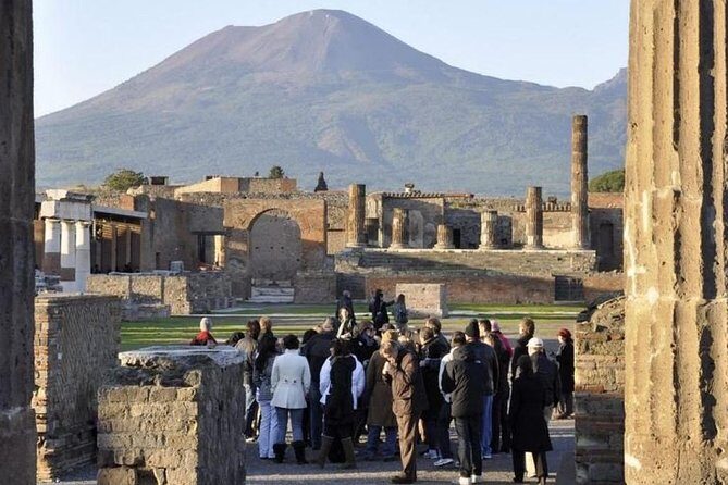Pompeii Small Group Tour with an Archaeologist - Pompeii in 2 Hours: what you’ll see and why it works