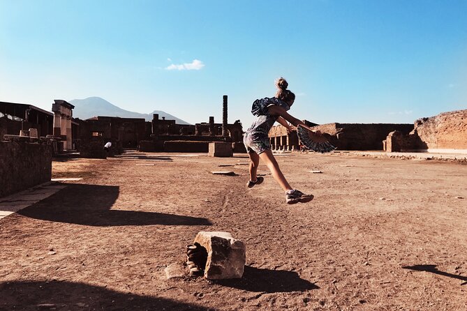 Pompeii Small Group with an Archaeologist and Skip The Line - Meet the Archaeologist Guide: Why This Tour Feels Different