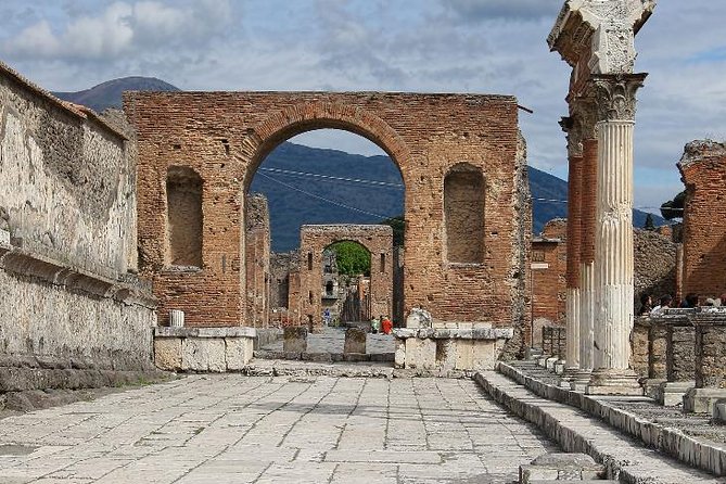 Pompeii, Sorrento and Amalfi Coast (Driver Only/Self Touring) - Why a private driver beats DIY for Pompeii + Amalfi