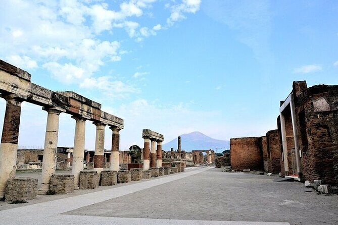 Pompeii, Sorrento and Amalfi Coast – Private Deluxe Tour - Sorrento in 90 minutes: Sirens, citrus scents, and a realistic schedule