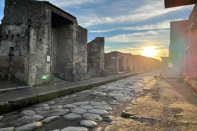 Pompeii Unveiled: 3-Hour Private Tour In-Depth Discovery - Stop 3: Casa di Ottavio Quartione—the garden that makes the ruins breathe