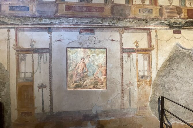 Pompeii & Vesuvius with Lunch & Wine Tasting from Amalfi Coast - Vesuvius National Park and the Gran Cono hike: views, footing, and effort