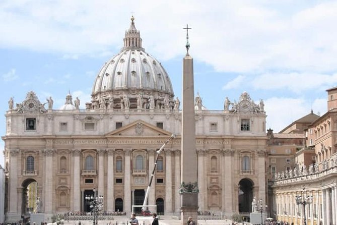 Private Experience: Sistine Chapel , Vatican Museums & St.Peters Basilica - St. Peter’s Basilica: La Pieta and the Bernini wow-factor