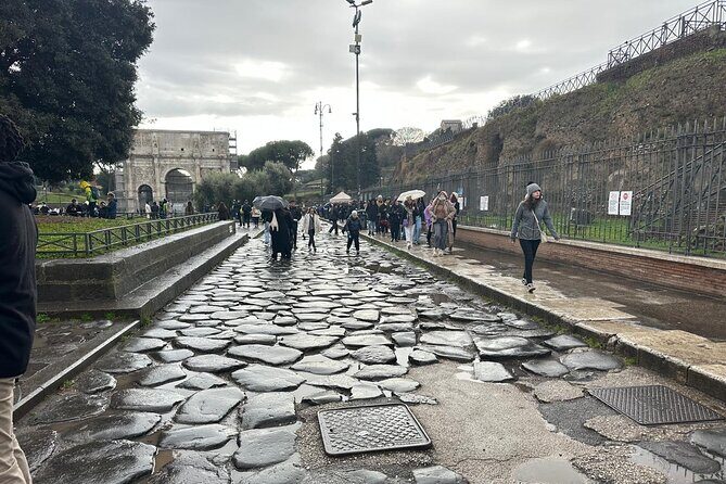 Private Full Guided Tour of Colosseum Roman Forum & Palatine Hill - What’s included—and what you should double-check