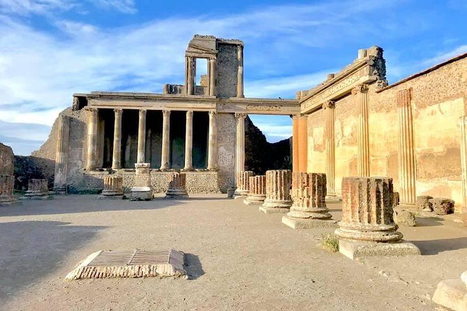 Private Guided Tour of Pompeii and Herculaneum - Pompeii Archaeological Park: what your guide helps you see