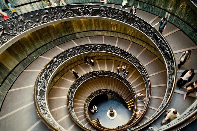 Private Guided Tour of Vatican Museums & Sistine Chapel - Where the tour meets you (and how the day flows)