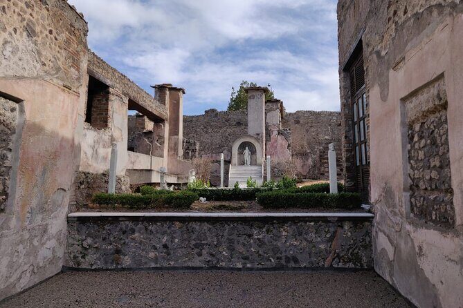 Private Pompeii Tour with Fast-Entrance Tickets to the Ruins & Exclusive Guide - The Forum area and civic Pompeii context