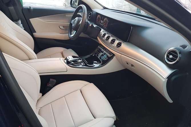 Private Transfer from SORRENTO to ROME with a stop in Pompeii or vv - How pickup works in Rome and the airport (FCO and CNO)
