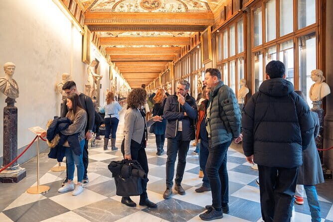Private Uffizi Gallery Guided Tour in Florence - The private, English-guided format (and why the radio system helps)