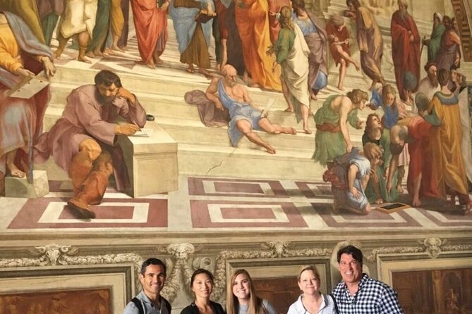 Private Vatican Highlights Guided Tour with Sistine Chapel - St. Peter’s Basilica via VIP Passage: Size, Awe, and Possible Closures