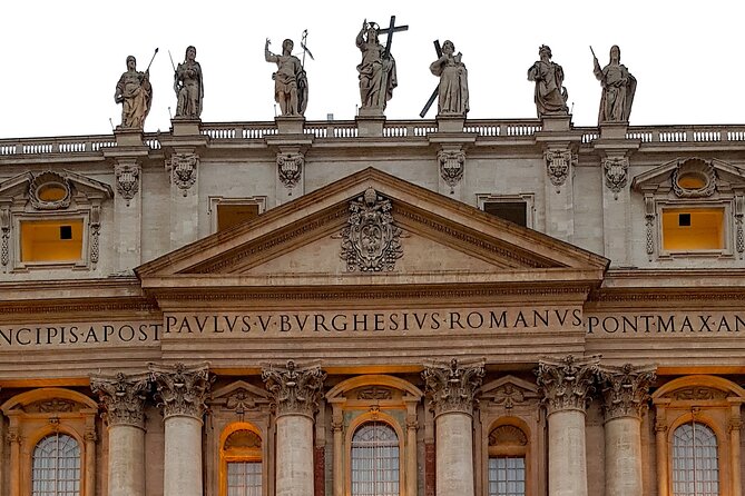 PRIVATE Vatican, Sistine Chapel & St. Peter's Basilica (shortcut) - Vatican Museums: the 1 hour 40 minutes that sets the tone