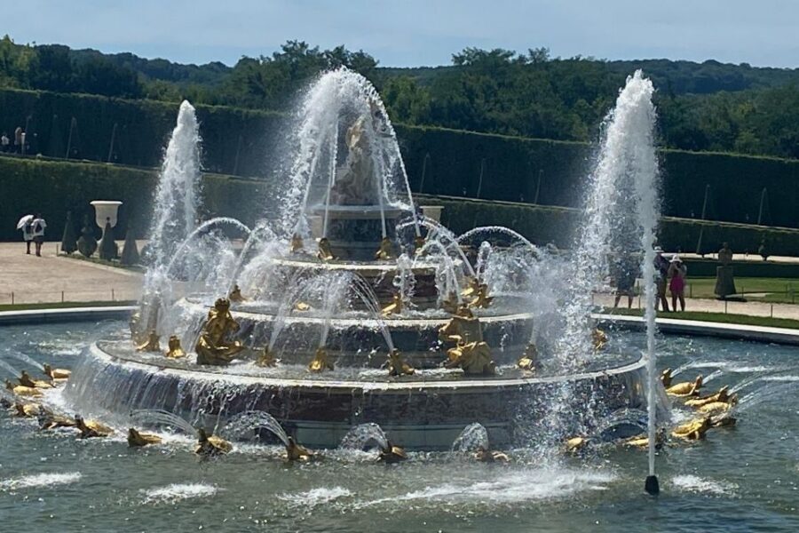 Private Versailles, Gardens, Trianon from Paris by Mercedes - Key Points at a Glance