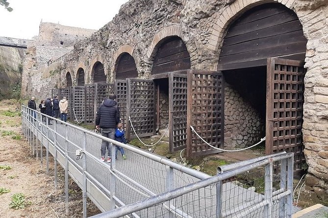 Private Walking Tour through the Historical City of Herculaneum - Casa Sannitica: First-Pompeian Style Pictorial Decoration
