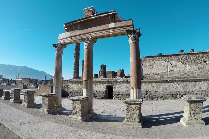 PrivateTransfer NAPLES to POSITANO or vv (with Stop option in Pompeii ) - Price and logistics: is $126.17 per person good value?