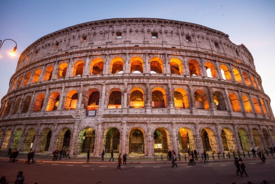 Rome: Colosseum and Palatine Hill Guided Walking Tour - Roman Forum and Via Sacra: The Political Center Walk