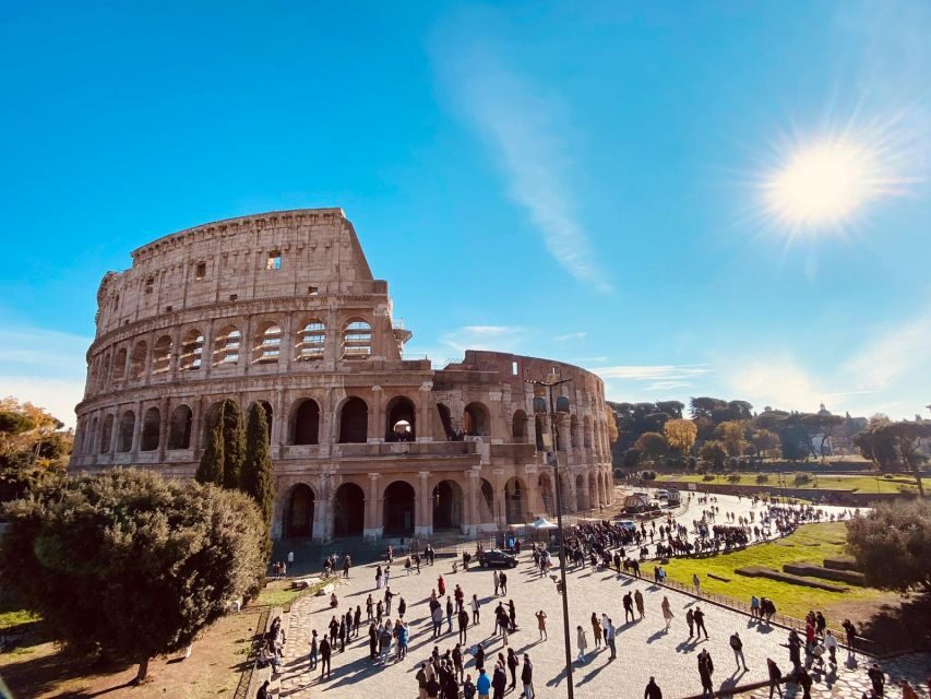 Rome: Colosseum Arena Floor, Forum & Palatine Guided Tour - Roman Forum: Temples, Politics, And Ordinary Life