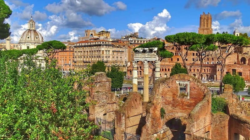 Rome: Colosseum Express Entry with Audio Guide App - Small rules that affect your day (so you are not surprised)