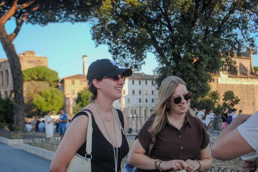 Rome: Colosseum, Forum & Palatine Hosted Entry Experience - Entering the Colosseum: where the audio guide does the talking