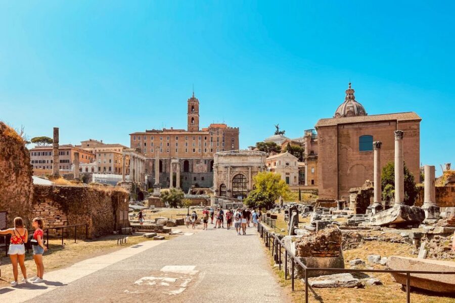 Rome: Colosseum, Palatine Hill and Roman Forum Guided Tour - Meeting Point, Timing, and the Security Check Reality