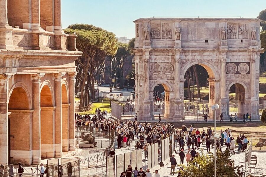 Rome: Colosseum, Palatine Hill and Roman Forum Guided Tour - Outside the Colosseum: Getting Oriented Before You Go In