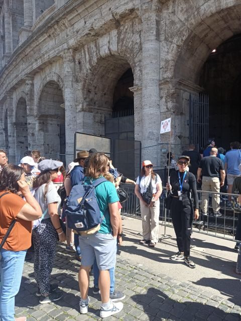 Rome: Colosseum, Palatine Hill, & Roman Forum Walking Tour - Tips to Make Your Visit Feel Effortless