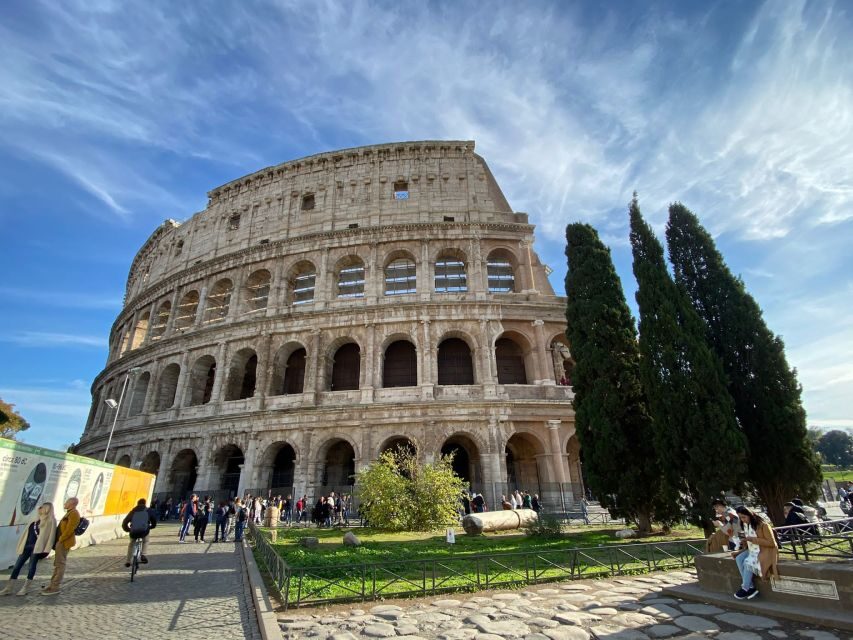 Rome: Colosseum, Roman Forum, and Palatine Hill Ancient Tour - Pacing, Questions, and Why the Guide Quality Shows Up