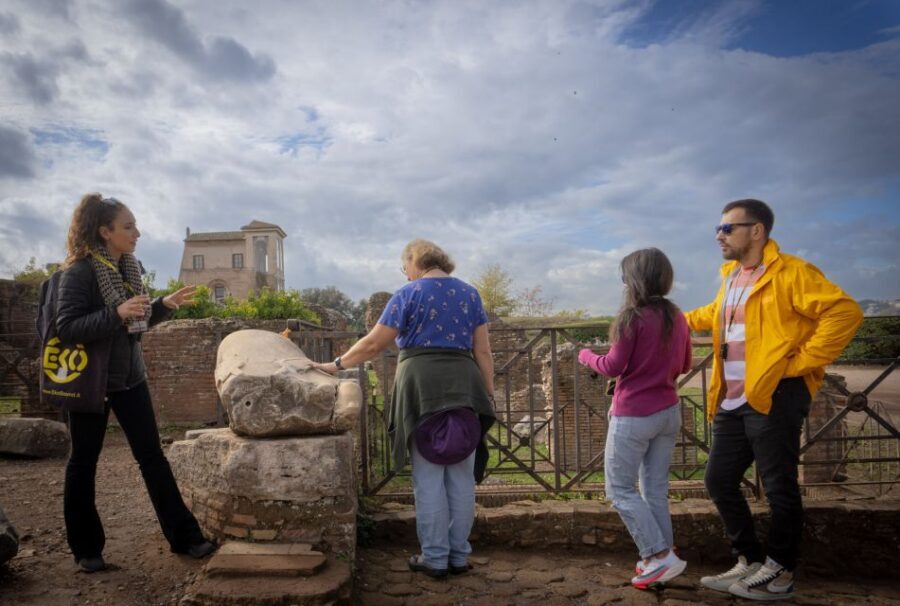 Rome: Colosseum, Roman Forum & Palatine Hill Group Tour - Meeting at the Arch of Constantine: get oriented fast