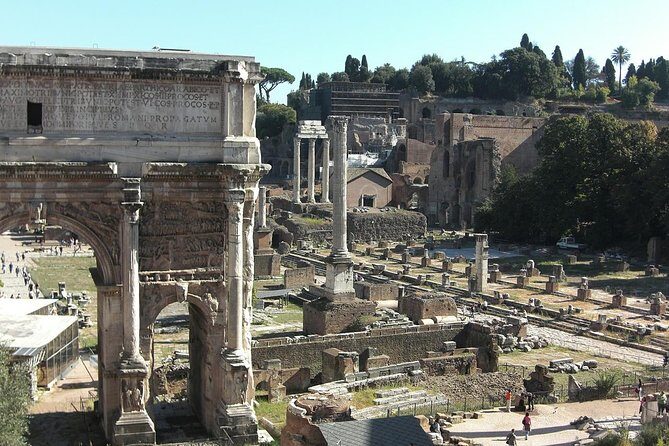 Rome: Colosseum, Roman Forum & Palatine Hill Guided Tour - Palatine Hill: the founding legend and the story of the elite